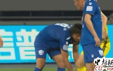 架空了莫雷洛，反而踢的更差，如果要换韩鹏，不如试试莫雷洛