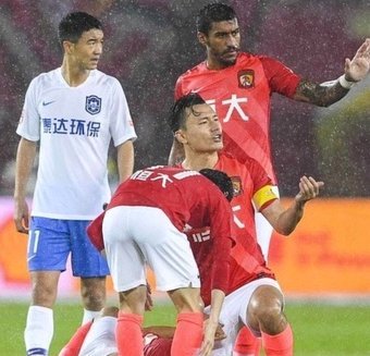 足协评议：刘奕鸣对孙铭谦属于鲁莽犯规，漏判球点球