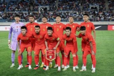 从0-7到2-3，中国足球渐近日本