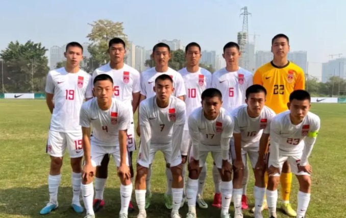 11国少在6月份的热身赛中曾5：2战胜鲁能09