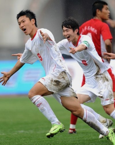 中国U19小将吴曦29分钟破门，热身赛1-0乌兹别克